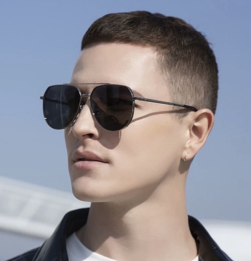 ルイヴィトンサングラス正面デザイン